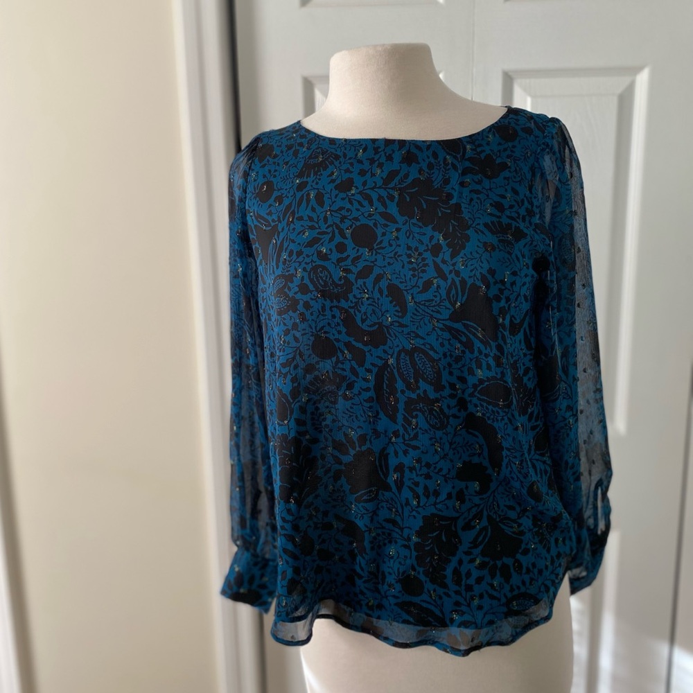 Elegant Blue Floral Women's Top